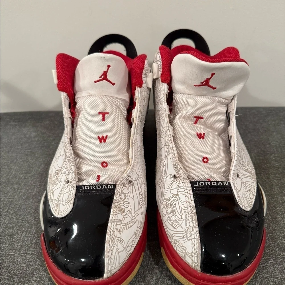 Jordan TWO 3 Dynamic Red-white Sneakers/size 7.5